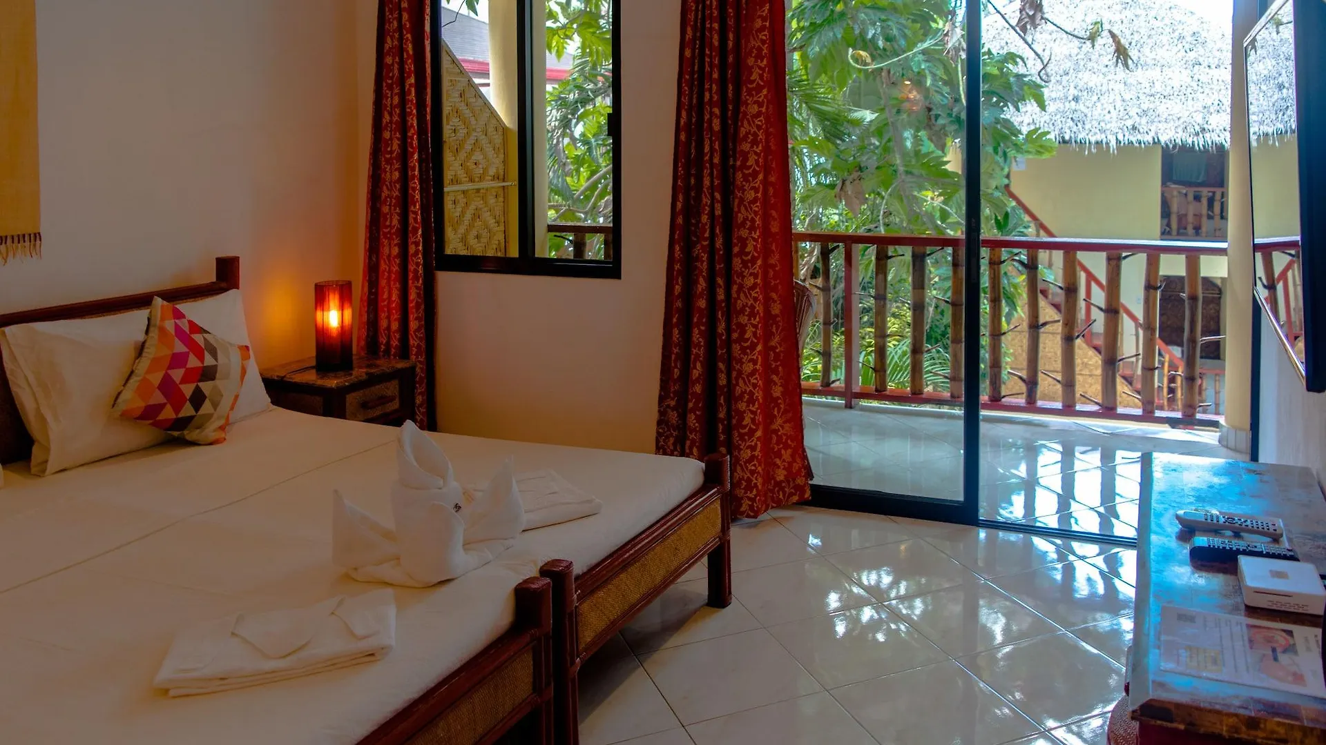 Alona Vida Beach Resort Panglao