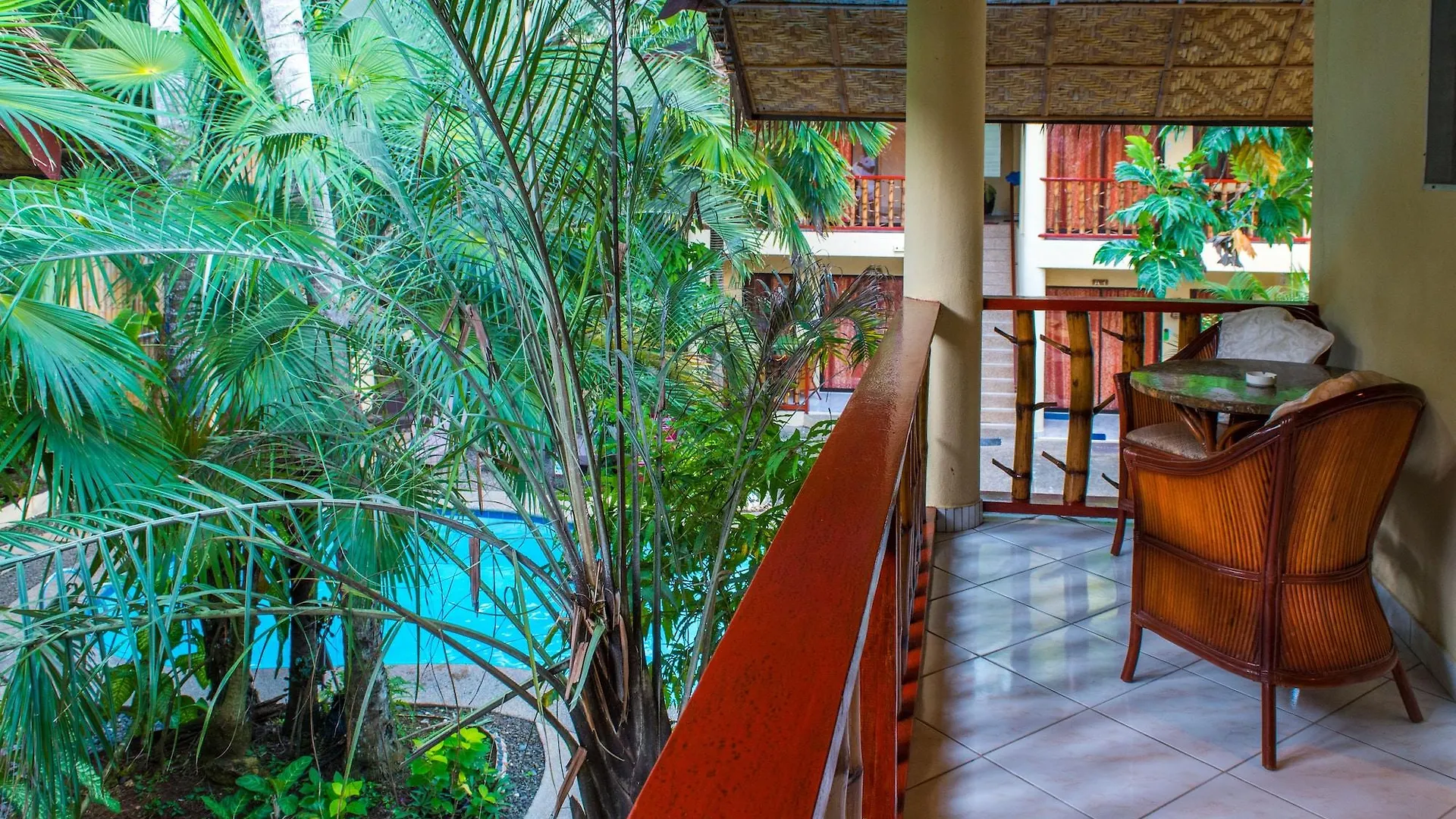 Alona Vida Beach Resort Panglao