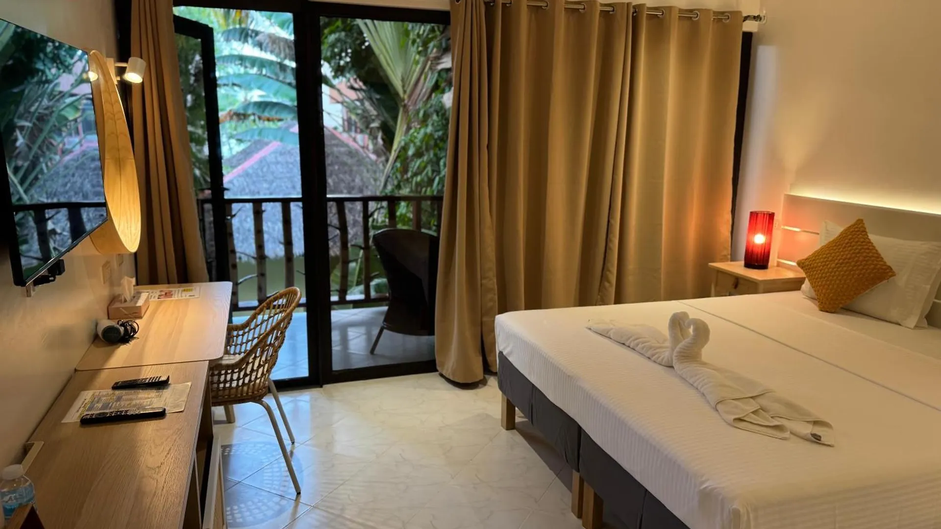 Alona Vida Beach Resort Panglao Philippines